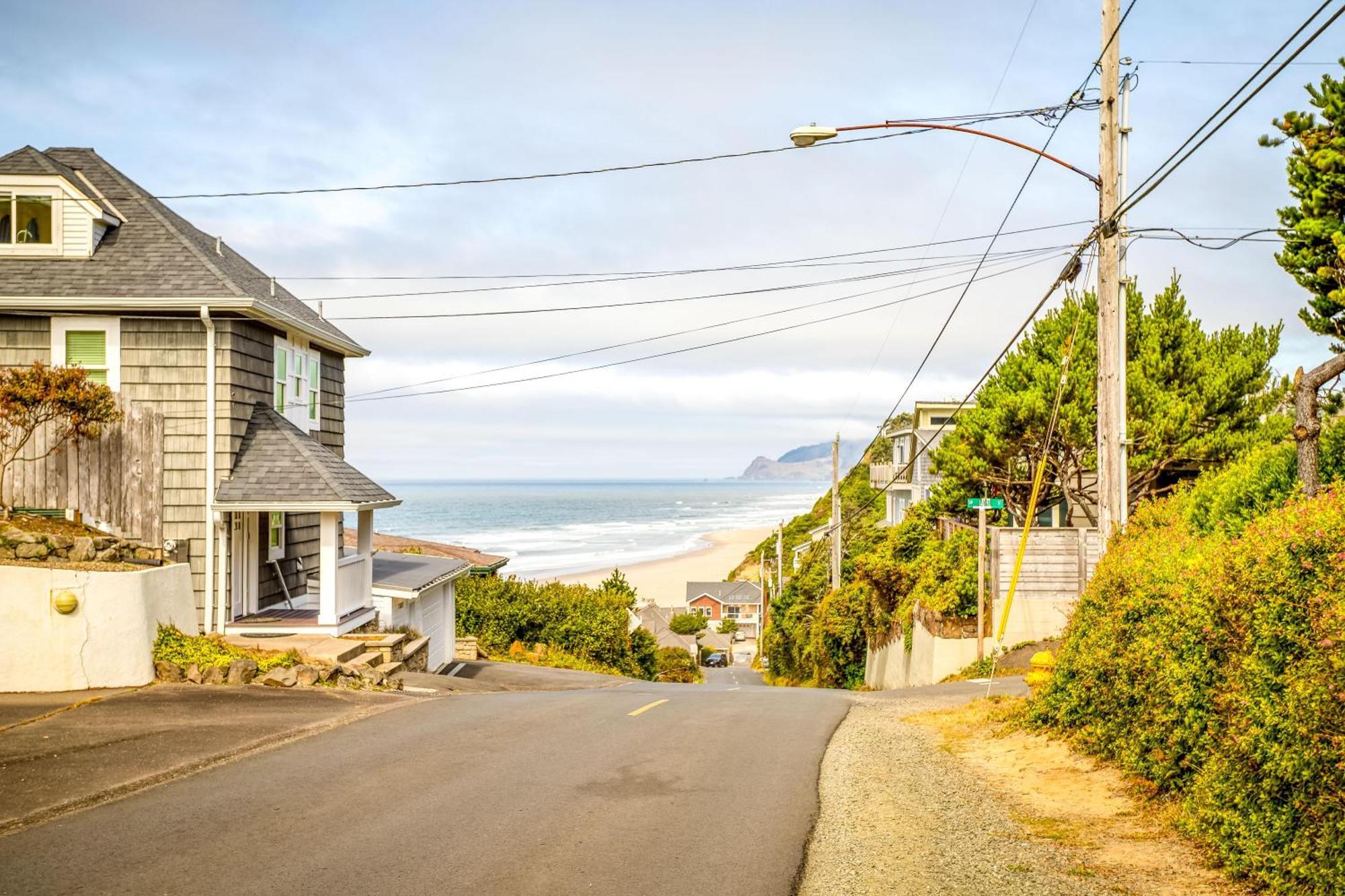 Coastal Dream Villa Lincoln City Exterior photo