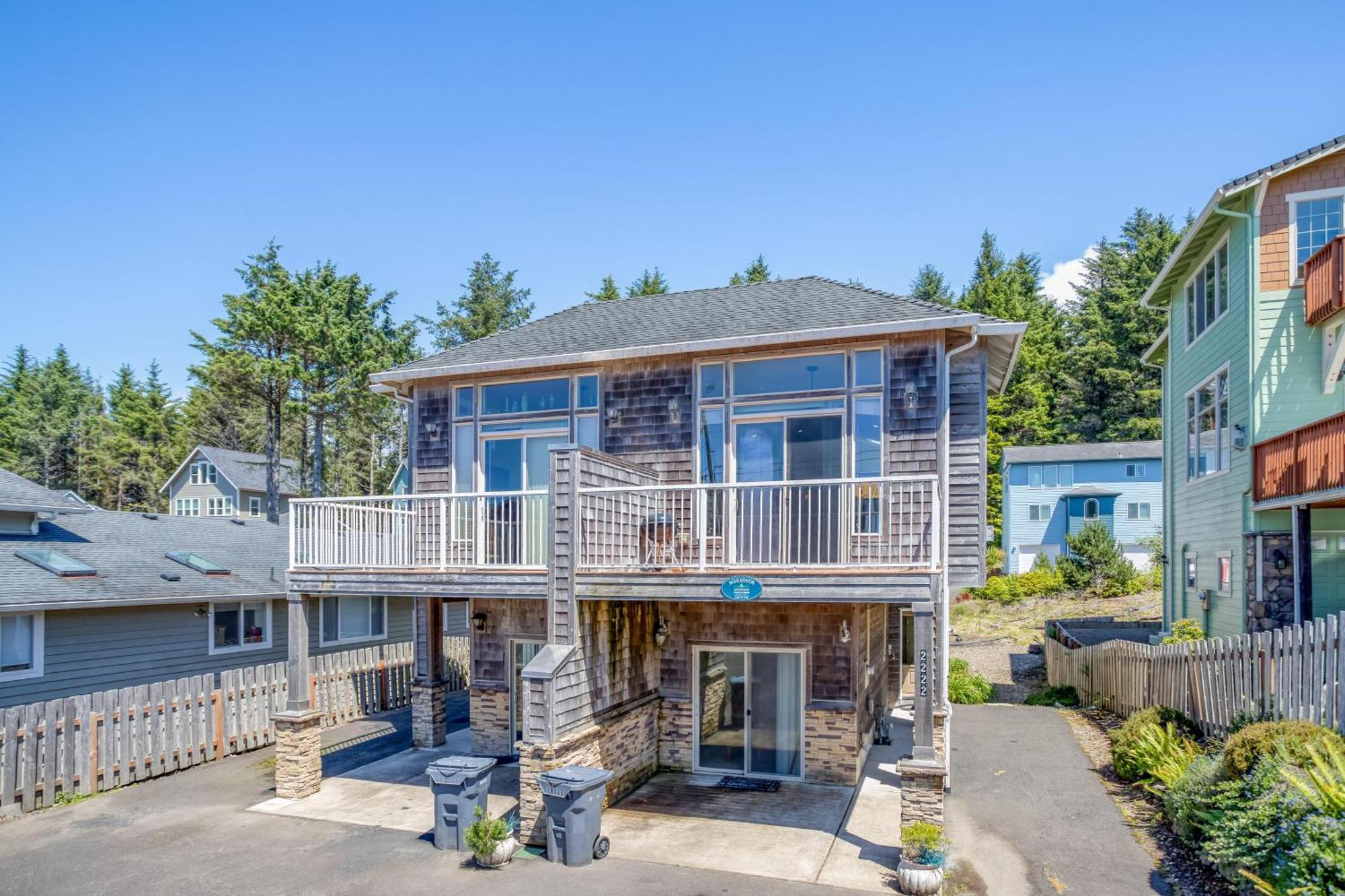 Coastal Dream Villa Lincoln City Exterior photo